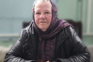 Чем живут бабушки воюющих внуков